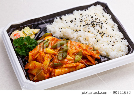 豬肉泡菜盒午餐 豬肉泡菜盒午餐 90311683
