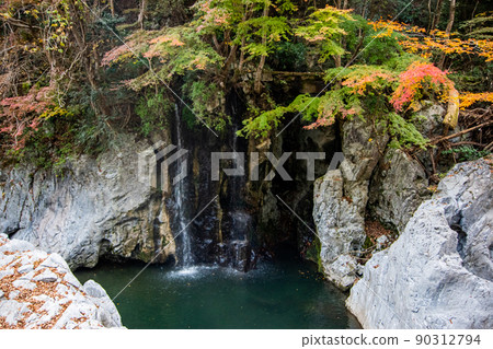 Kamidai no Oni no Hana Waterfall Kamidai no Oni no Hana Waterfall 90312794