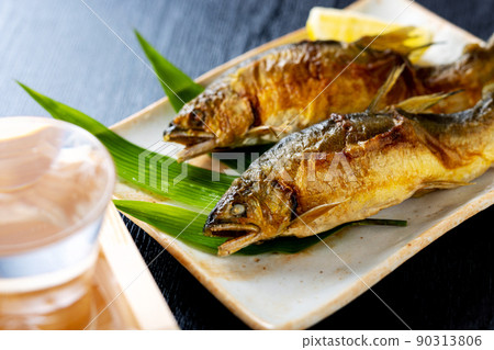 Image of grilled sweetfish with salt 90313806