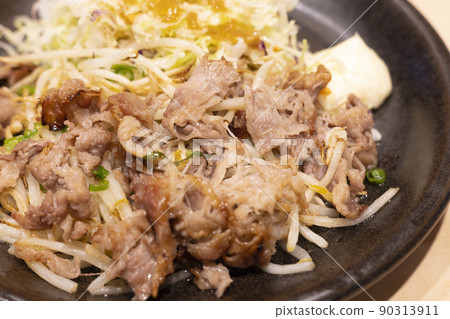 Delicious grilled beef Delicious grilled beef 90313911