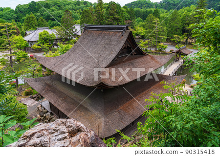 Fresh green Kokeizan Eihoji Temple <Tajimi City, Gifu Prefecture> 90315418