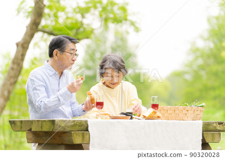 健康的年長夫婦 90320028