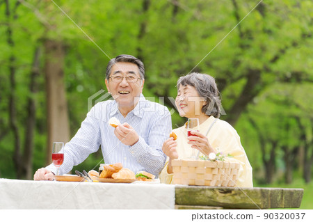 健康的年長夫婦 90320037