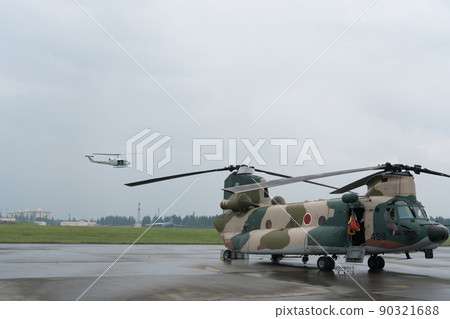 CH-47 Chinook and UH-1 Huey Yokota Air Base CH-47 Chinook and UH-1 Huey Yokota Air Base 90321688