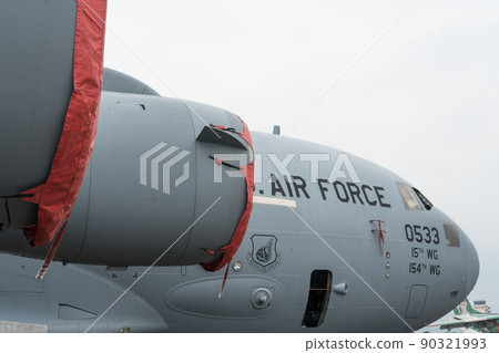 US Air Force C-17 Yokota Air Base 90321993