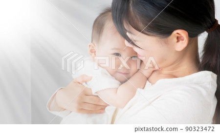 媽媽抱抱寶寶 90323472