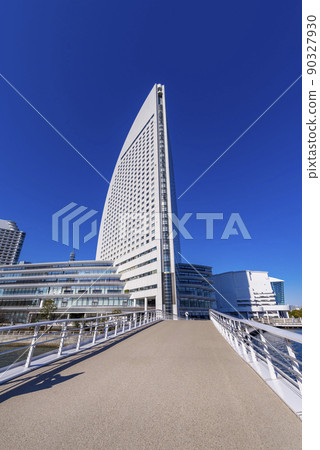 Building of "Megami Bridge" and "Yokohama Grand Intercontinental Hotel" Building of "Megami Bridge" and "Yokohama Grand Intercontinental Hotel" 90327930
