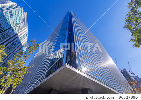 Office building in Minato Mirai district, Yokohama 90327980