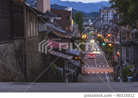 210531 Ebizaka g065 90328812