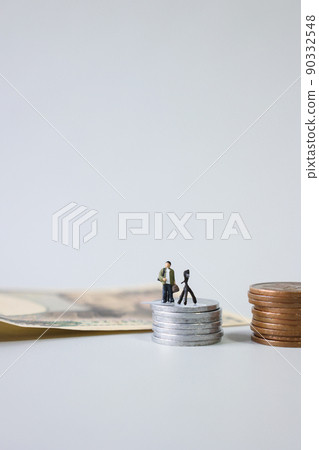 Photographer and money (side business, stock photography) Photographer and money (side business, stock photography) 90332548