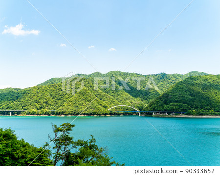 初夏宮瀨湖的清新景色 初夏宮瀨湖的清新景色 90333652