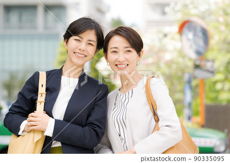 戶外職業女性 90335095