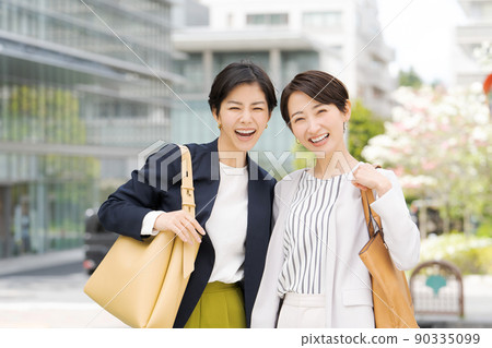 戶外職業女性 戶外職業女性 90335099