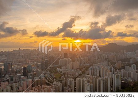 the cityscape of Kwoloon Peninsula, hong kong 29 May 2022 the cityscape of Kwoloon Peninsula, hong kong 29 May 2022 90336022