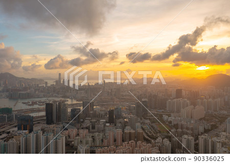 the cityscape of Kwoloon Peninsula, hong kong 29 May 2022 the cityscape of Kwoloon Peninsula, hong kong 29 May 2022 90336025