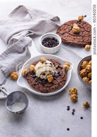Giant chocolate skillet cookies with ice cream Giant chocolate skillet cookies with ice cream 90340856