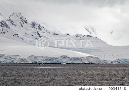 Cruising in Antarctica - Fairytale landscape Cruising in Antarctica - Fairytale landscape 90341848