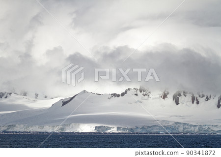 Cruising in Antarctica - Fairytale landscape Cruising in Antarctica - Fairytale landscape 90341872