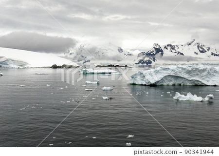 Cruising in Antarctica - Fairytale landscape Cruising in Antarctica - Fairytale landscape 90341944