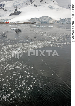 Cruising in Antarctica - Fairytale landscape 90341984