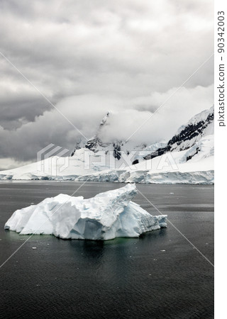 Antarctica - Pieces Of Floating Ice - Global Warming Antarctica - Pieces Of Floating Ice - Global Warming 90342003