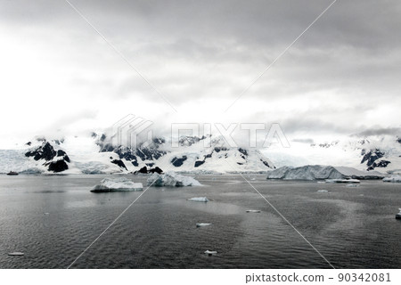 Cruising in Antarctica - Fairytale landscape Cruising in Antarctica - Fairytale landscape 90342081