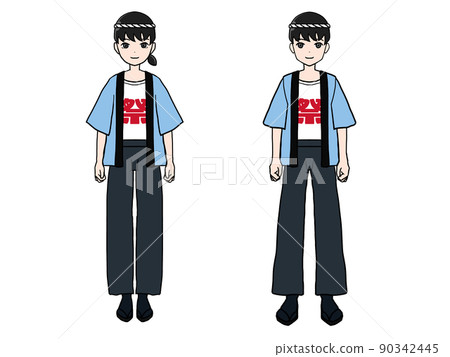 日本男人和女人穿著快樂外套和頭帶的站立照片，似乎在夏季節日會場 90342445