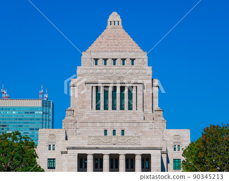 Diet Building against the backdrop of the blue sky (Nagata-cho, Chiyoda-ku, Tokyo) Diet Building against the backdrop of the blue sky (Nagata-cho, Chiyoda-ku, Tokyo) 90345213