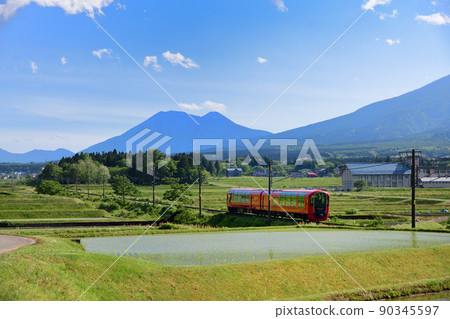 Myoko Haneuma Line 90345597