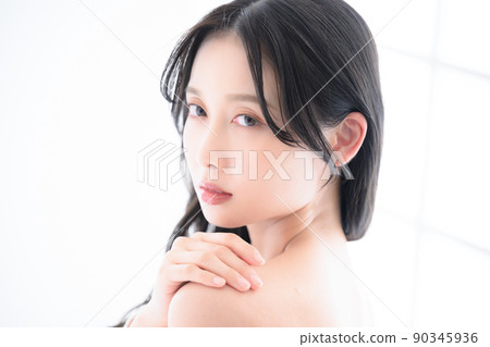 A beautiful woman who can be used in beauty treatment salons A beautiful woman who can be used in beauty treatment salons 90345936