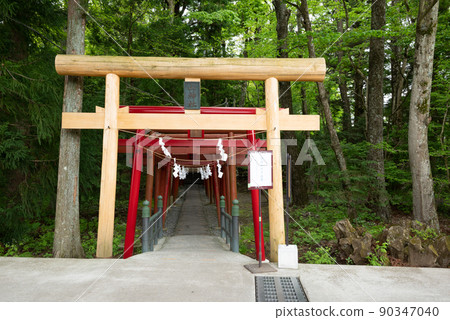The main shrine of Arayayama Shrine (Kinun Shrine) in Fujiyoshida City, Yamanashi Prefecture The main shrine of Arayayama Shrine (Kinun Shrine) in Fujiyoshida City, Yamanashi Prefecture 90347040