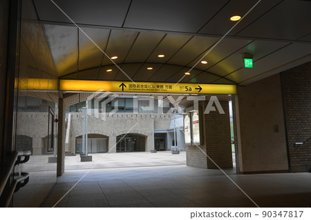 June 1865 Minato-ku International New Akasaka Building / East Building Subway Information Board June 1865 Minato-ku International New Akasaka Building / East Building Subway Information Board 90347817