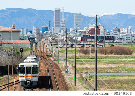 【高山線】從長森站出發的電車 90349168