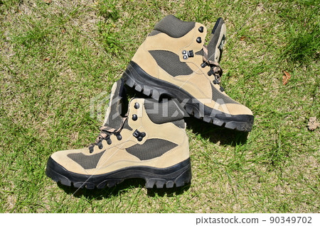 登山鞋 90349702