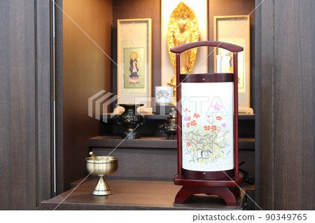 Modern lanterns for the first tray on a small Buddhist altar 2 Modern lanterns for the first tray on a small Buddhist altar 2 90349765