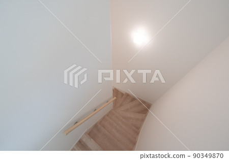 Fashionable stairs in a new house 90349870