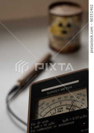 Radiation measurement with radiation survey meter 90351402