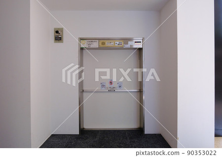 服務電梯 90353022