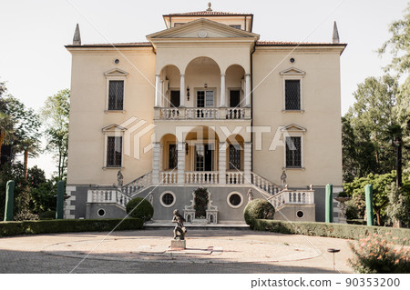 beautiful chateau house in italy estate with park 90353200