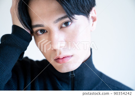 Men's beauty portrait of men in Korean fashion Men's beauty portrait of men in Korean fashion 90354242