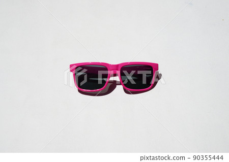Pink sunglasses pattern on white background. Minimal summer concept. Isometric print 90355444