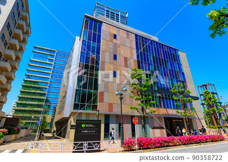 東京澀谷區街景 LINE CUBE SHIBUYA(澀谷公會堂) 東京澀谷區街景 LINE CUBE SHIBUYA(澀谷公會堂) 90358722