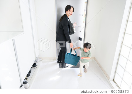 單刀媽媽的早晨不想去幼兒園 90358873