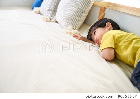 Unpleasant period at the age of two 90359517