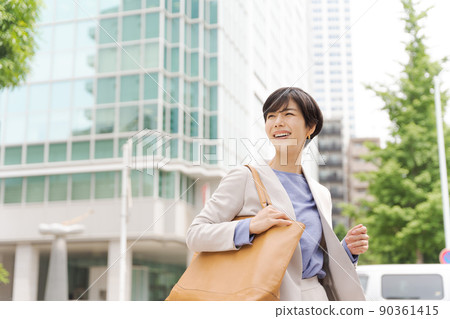 戶外職業女性 戶外職業女性 90361415