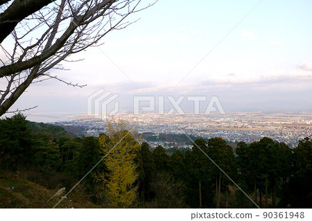 View from the remains of Kasugayama Castle Ruins [Kenshin Uesugi] / Joetsu City, Niigata Prefecture 90361948