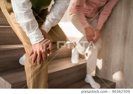 stairway, knee, knees 90362509
