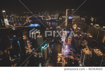 中國重慶的夜景 90364683
