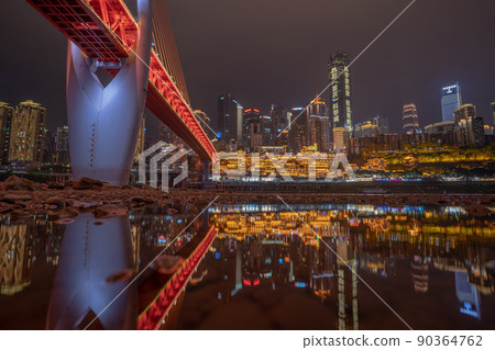重慶夜景,中國洪崖洞 重慶夜景,中國洪崖洞 90364762