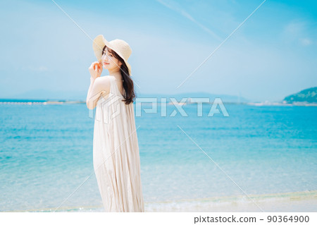 Resort image of young women 90364900